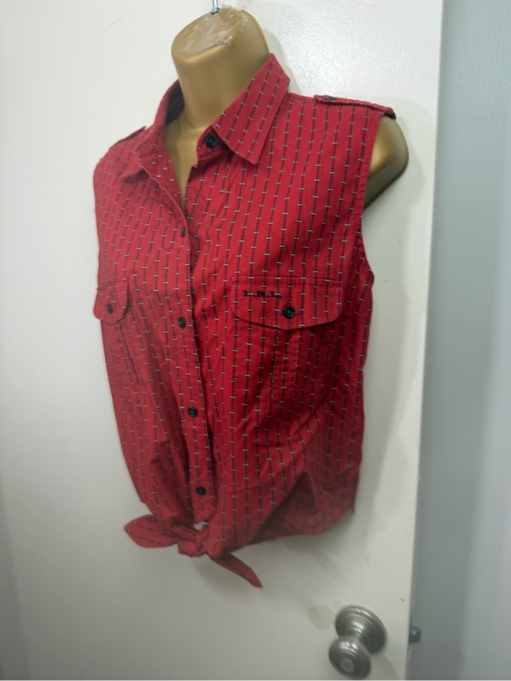 Lauren Ralph Lauren Red Vintage Button Front Printed Western Inspired Top 16 - Picture 4 of 16